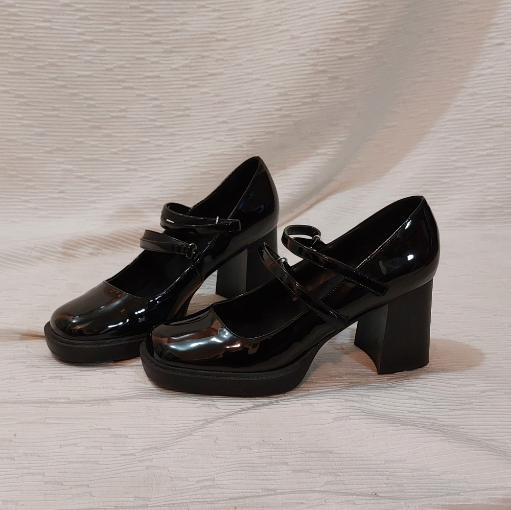 Journee Collection Black Patent Double-Strap Block Heel Pumps